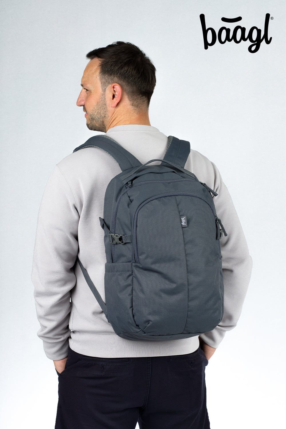 Batoh Dash Max Grey – při nošení
