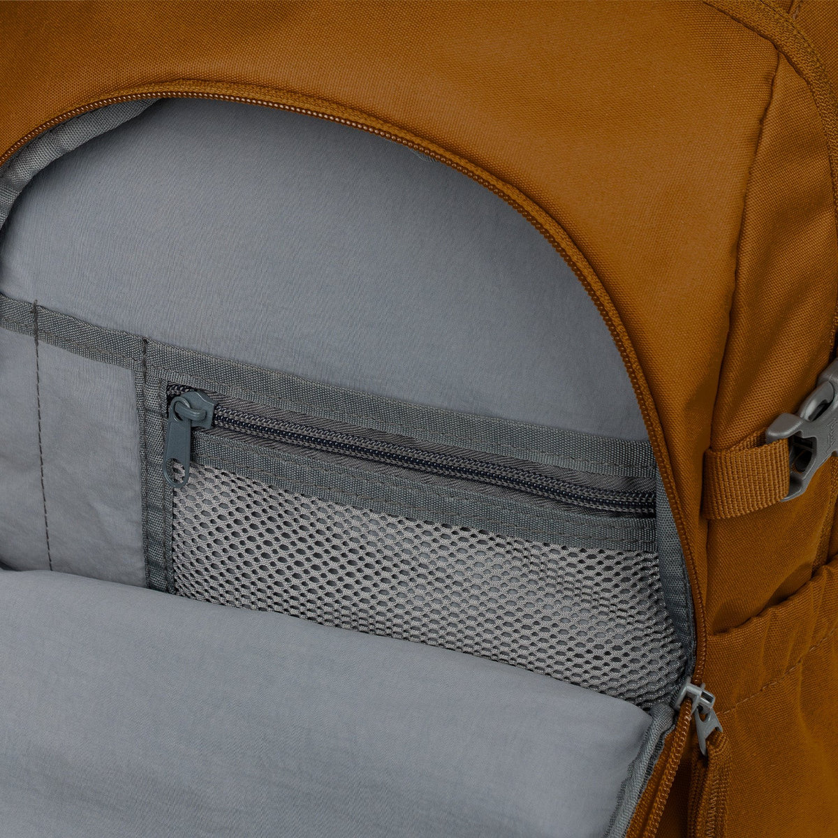 Batoh Dash Max Caramel – detail výrobku