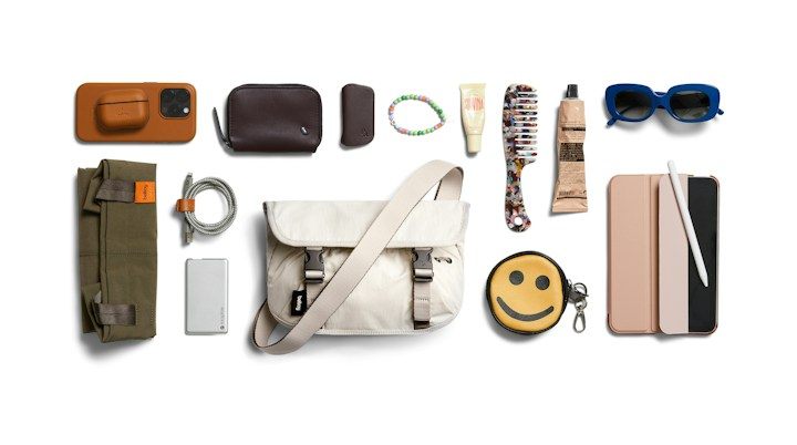Bellroy Cinch Mini Messenger – příklad uložených věcí