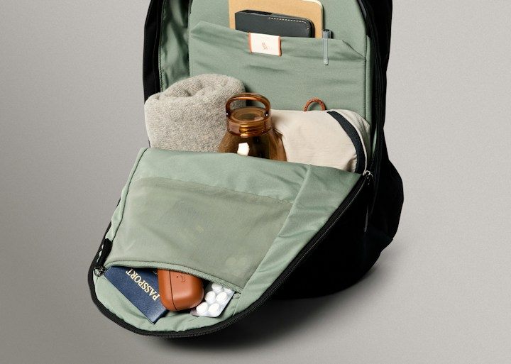 Bellroy Classic Backpack (Third Edition) – Odklápěcí přední panel