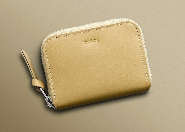 Bellroy Folio Piccolo – Hlavní karta může zůstat zvenku