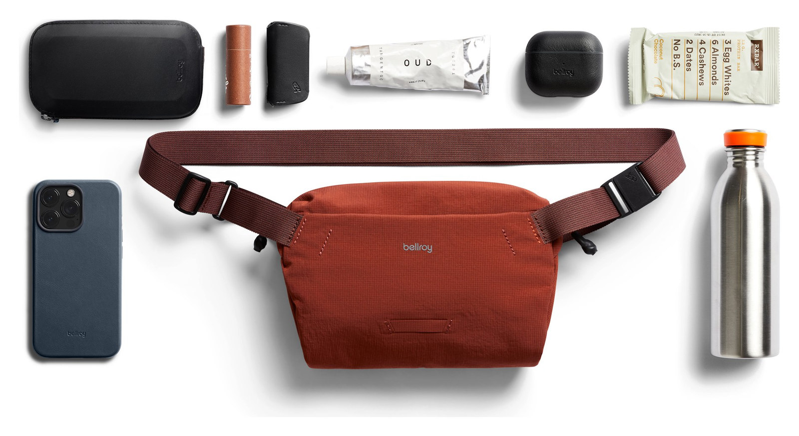 Bellroy Lite Sling Mini – přehled rozloženého obsahu