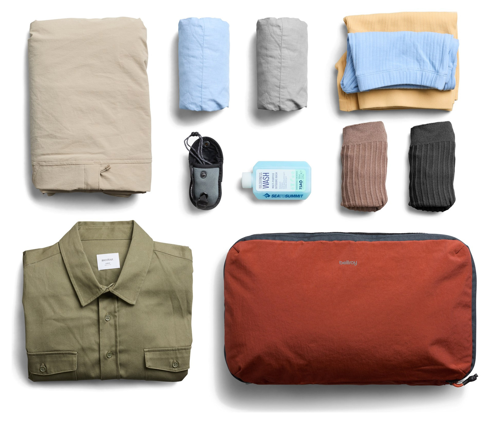 Bellroy Lite Packing Cube 12 l – přehled rozloženého obsahu