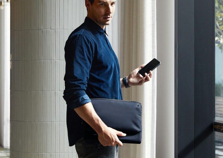 Bellroy Laptop Caddy 16 – Příslušenství viditelné při práci