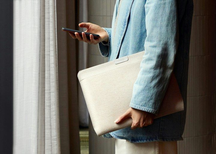Bellroy Laptop Sleeve 14 – Prošívané mikrovlákno uvnitř