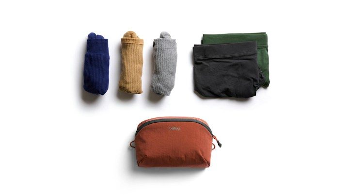 Bellroy Lite Packing Pouch 2 – příklad uložených věcí