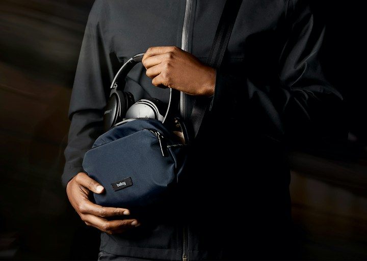 Bellroy Transit Sling – Menší věci v oddělených zónách