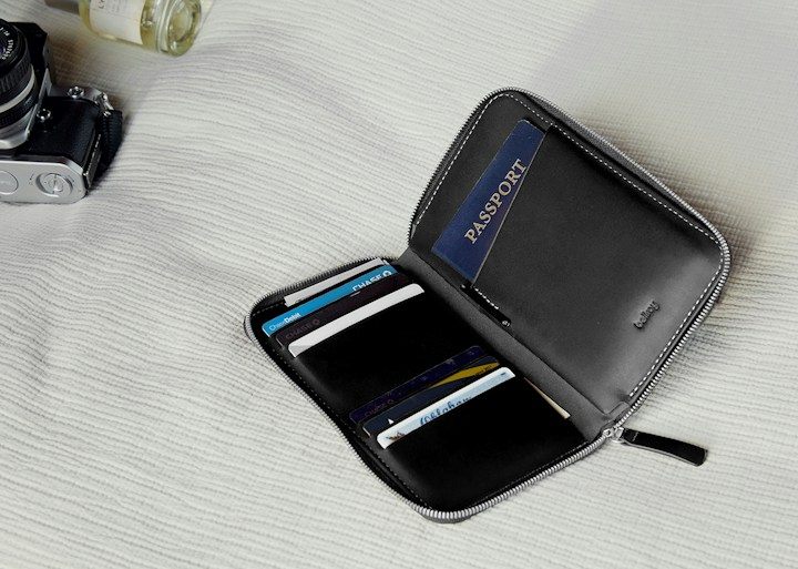 Bellroy Travel Folio – Oddělené karty, pasy a bankovky