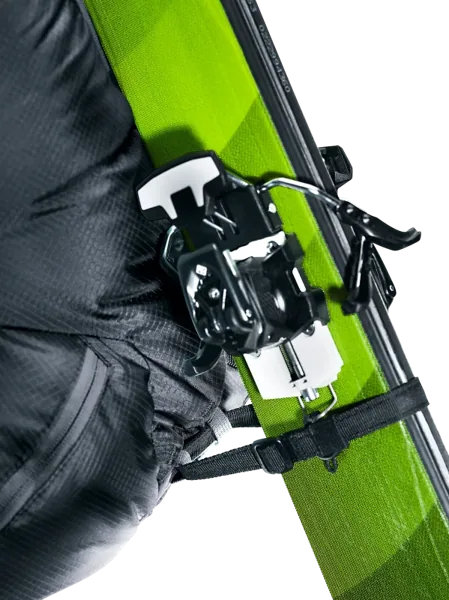Deuter Updays 24 SL – Rychlé zajištění lyží