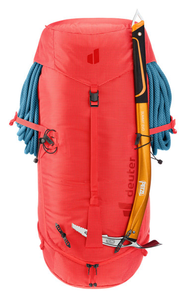 Deuter Guide 42+6 SL – Lyže připnuté na bocích