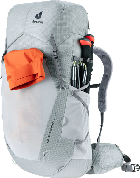 Deuter Aircontact Ultra 45+5 SL – Čelní a boční síťované kapsy