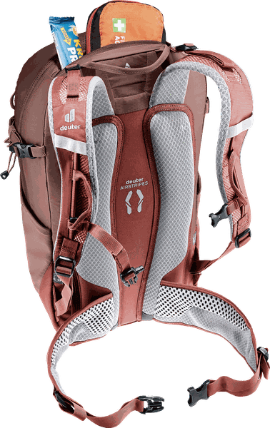 Deuter Trail 23 SL – Karabiny poblíž ramen