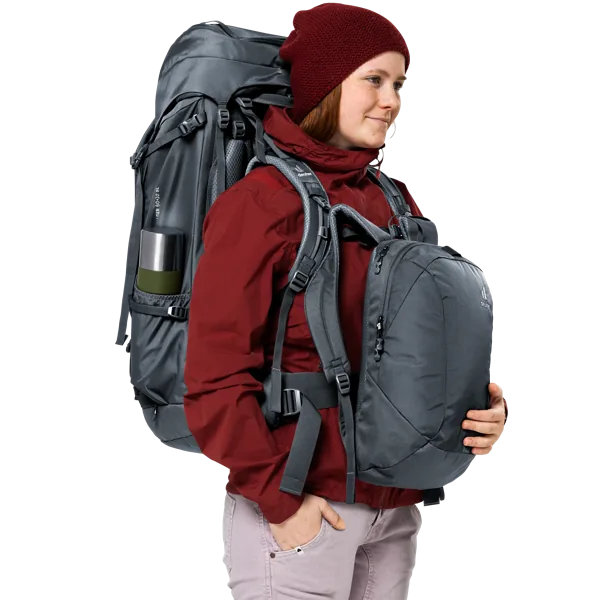 Deuter Voyager 60+10 SL – Denní výbava před tělem