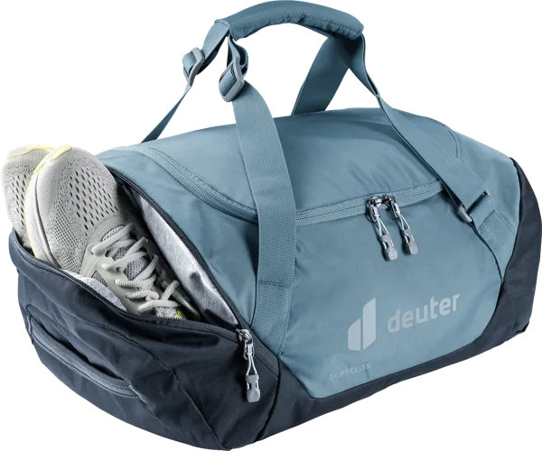 Deuter Duffel 35 – Oblečení sbalené do 35 litrů