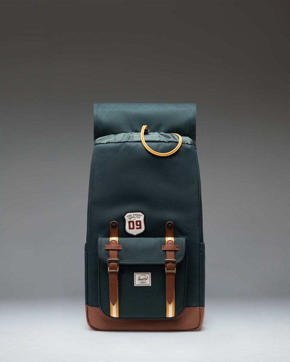 Herschel Little America – pohled 3