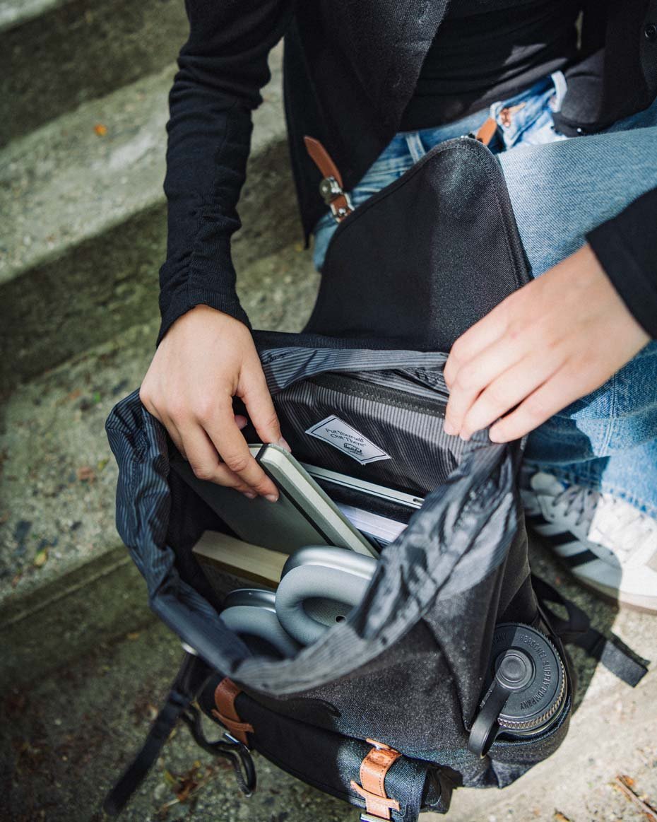 Herschel Little America Mid-Volume – pohled 6