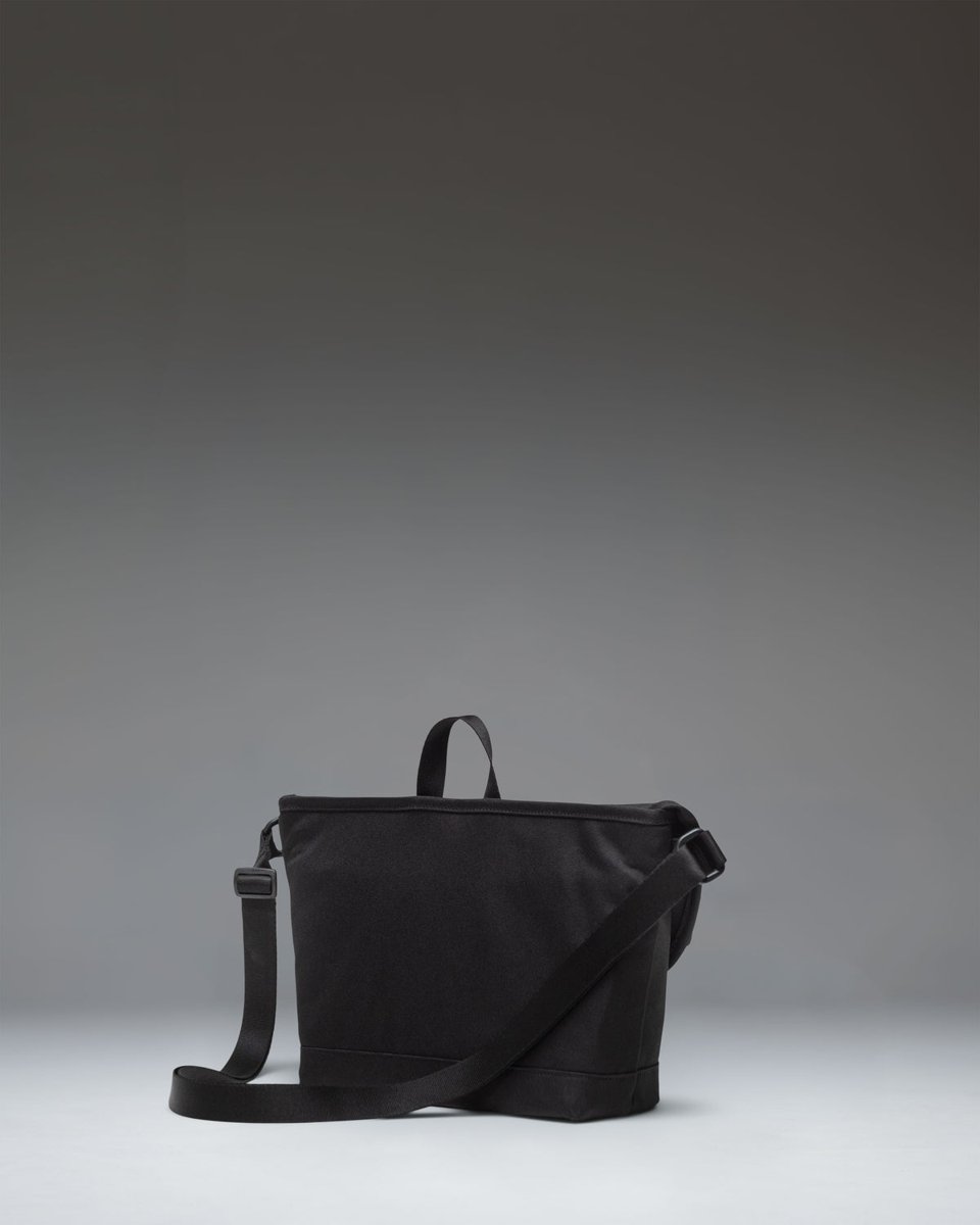 Herschel Cove Messenger Small – pohled 3