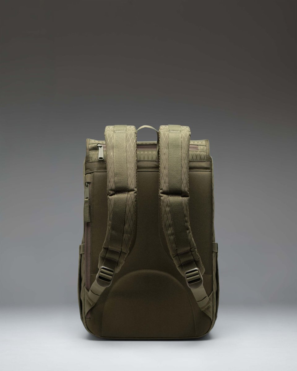 Herschel Little America Mid-Volume – pohled 3
