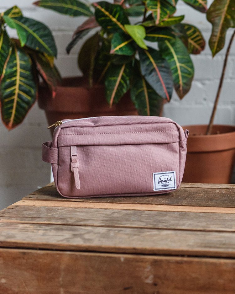 Herschel Chapter Small Travel Kit – fotografie modelu