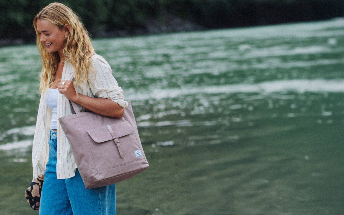 Herschel Retreat Tote – pohled 2