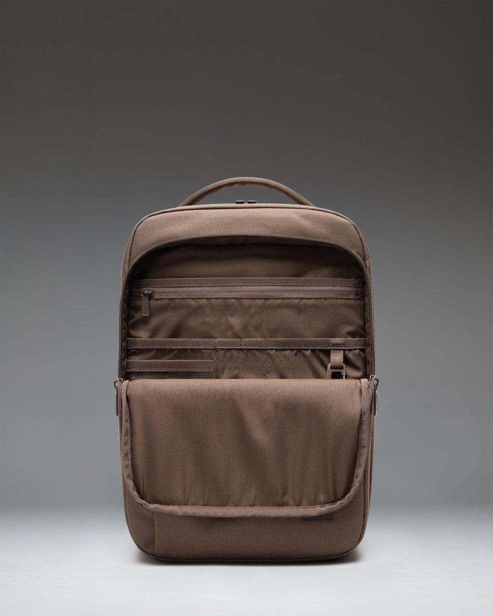 Herschel Kaslo Daypack Tech – pohled 4