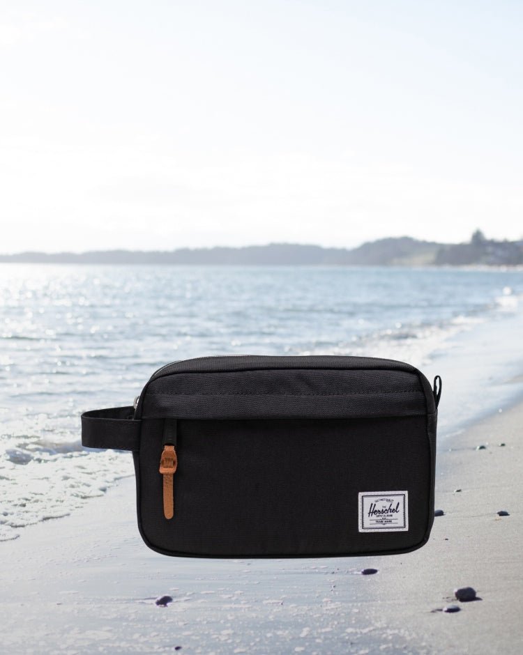 Herschel Chapter Travel Kit – fotografie modelu