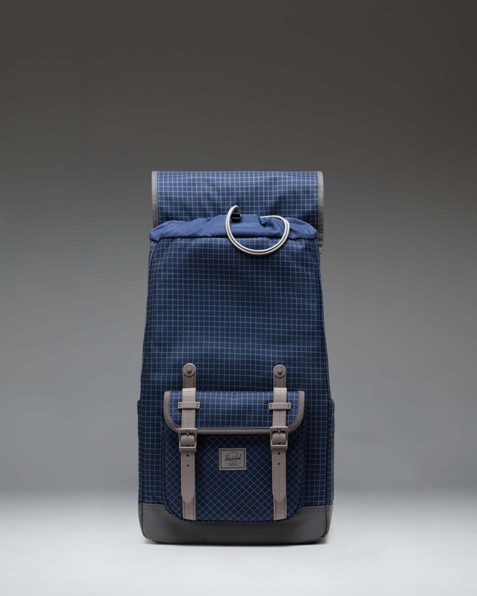 Herschel Little America – pohled 3