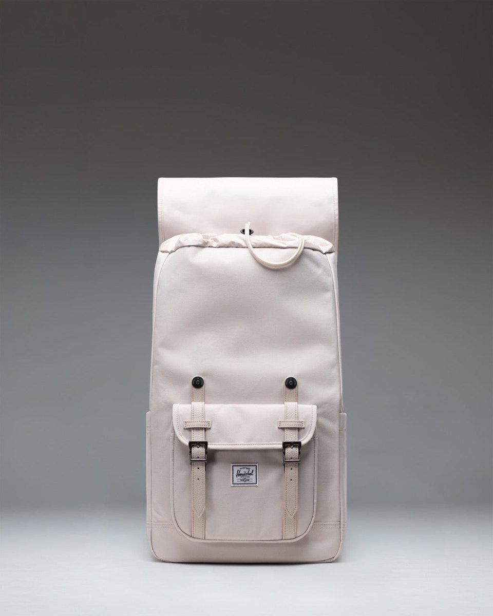 Herschel Little America – pohled 4