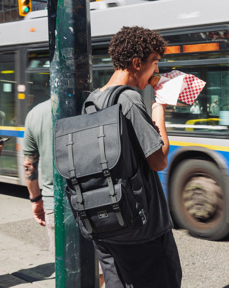 Herschel Little America Twill – fotografie modelu