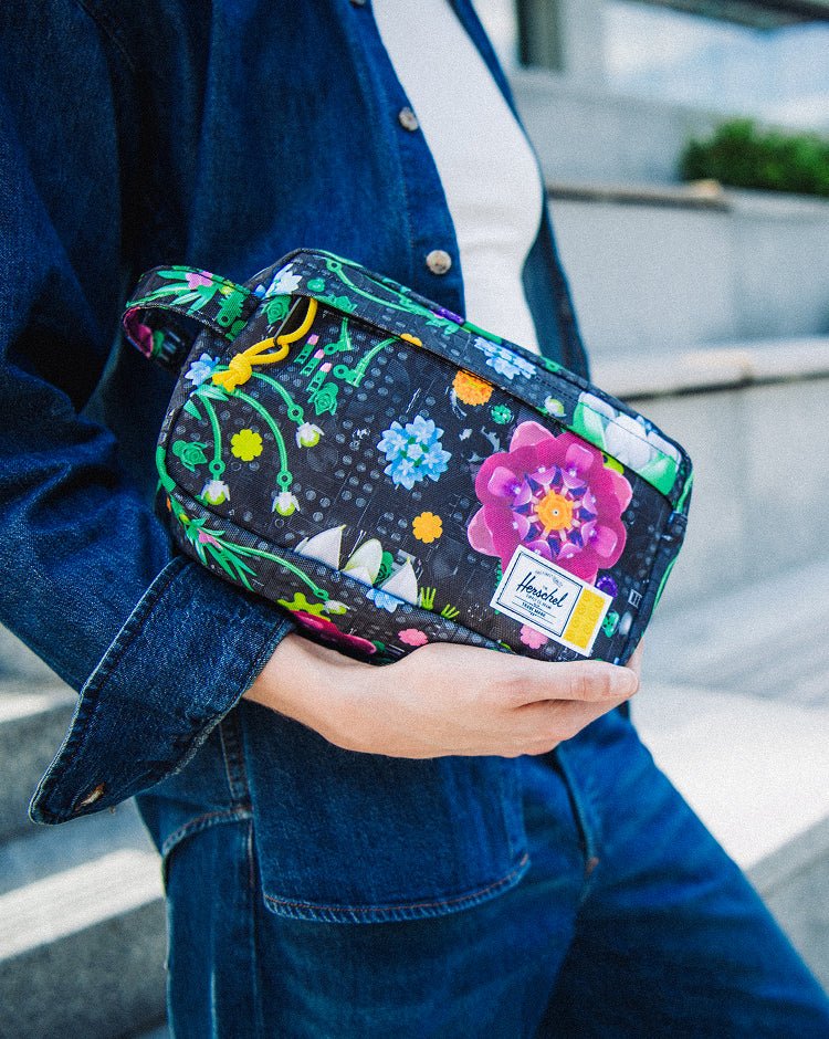 Herschel LEGO® Chapter Travel Kit – fotografie modelu