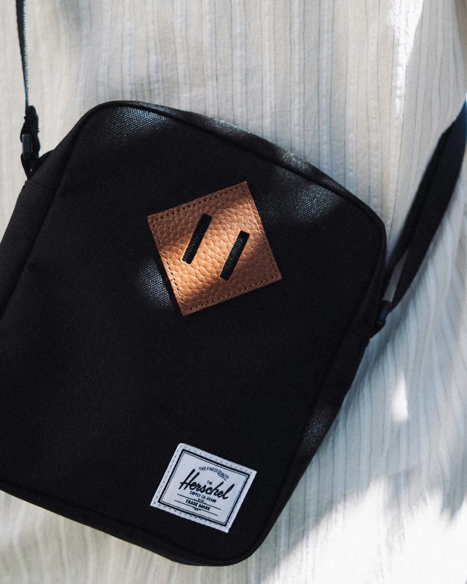 Herschel Heritage Crossbody – pohled 4