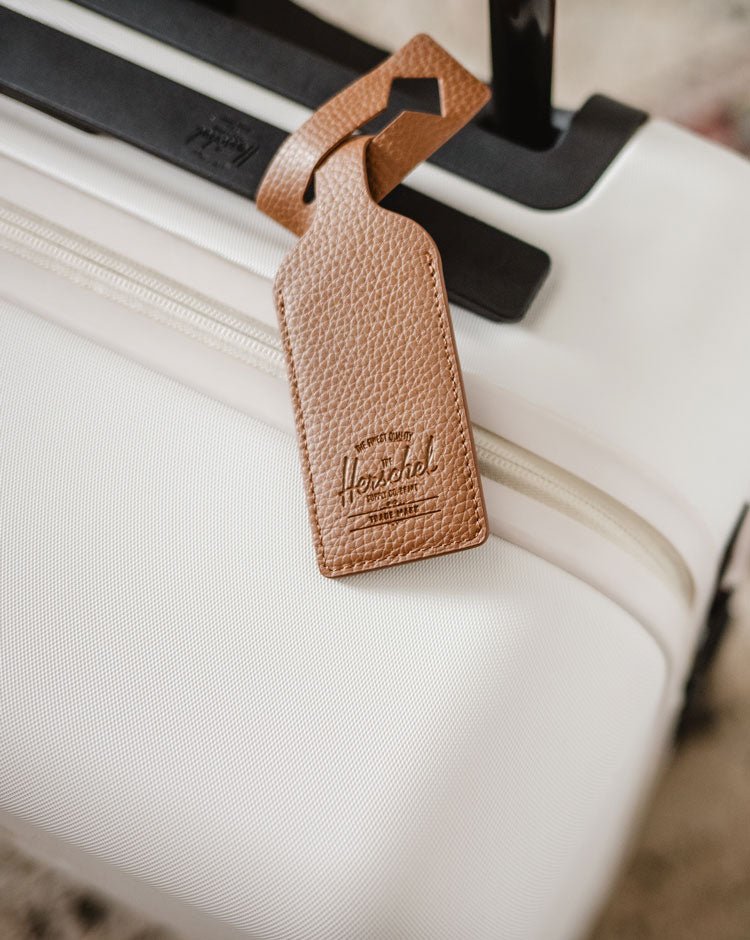 Herschel Luggage Tag Vegan Leather – fotografie modelu