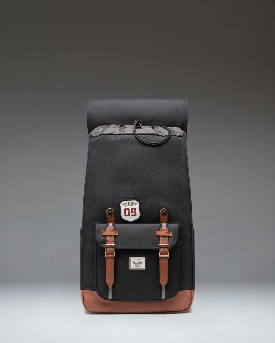 Herschel Little America – pohled 3