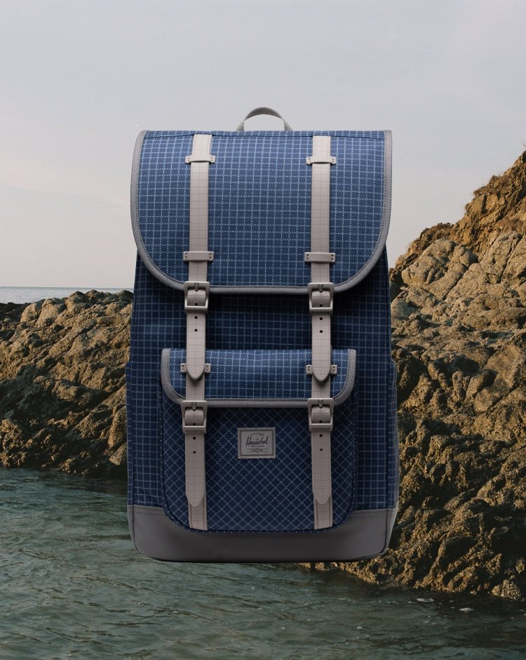 Herschel Little America – fotografie modelu