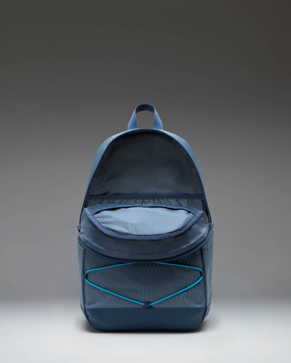 Herschel Kingston – pohled 4
