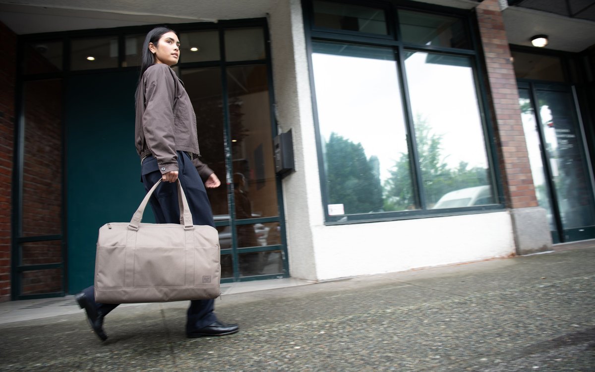Herschel Novel Duffle Tech – pohled 2