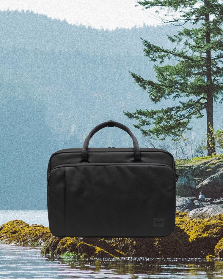Herschel Bowen Convertible Travel Duffle Tech – fotografie modelu