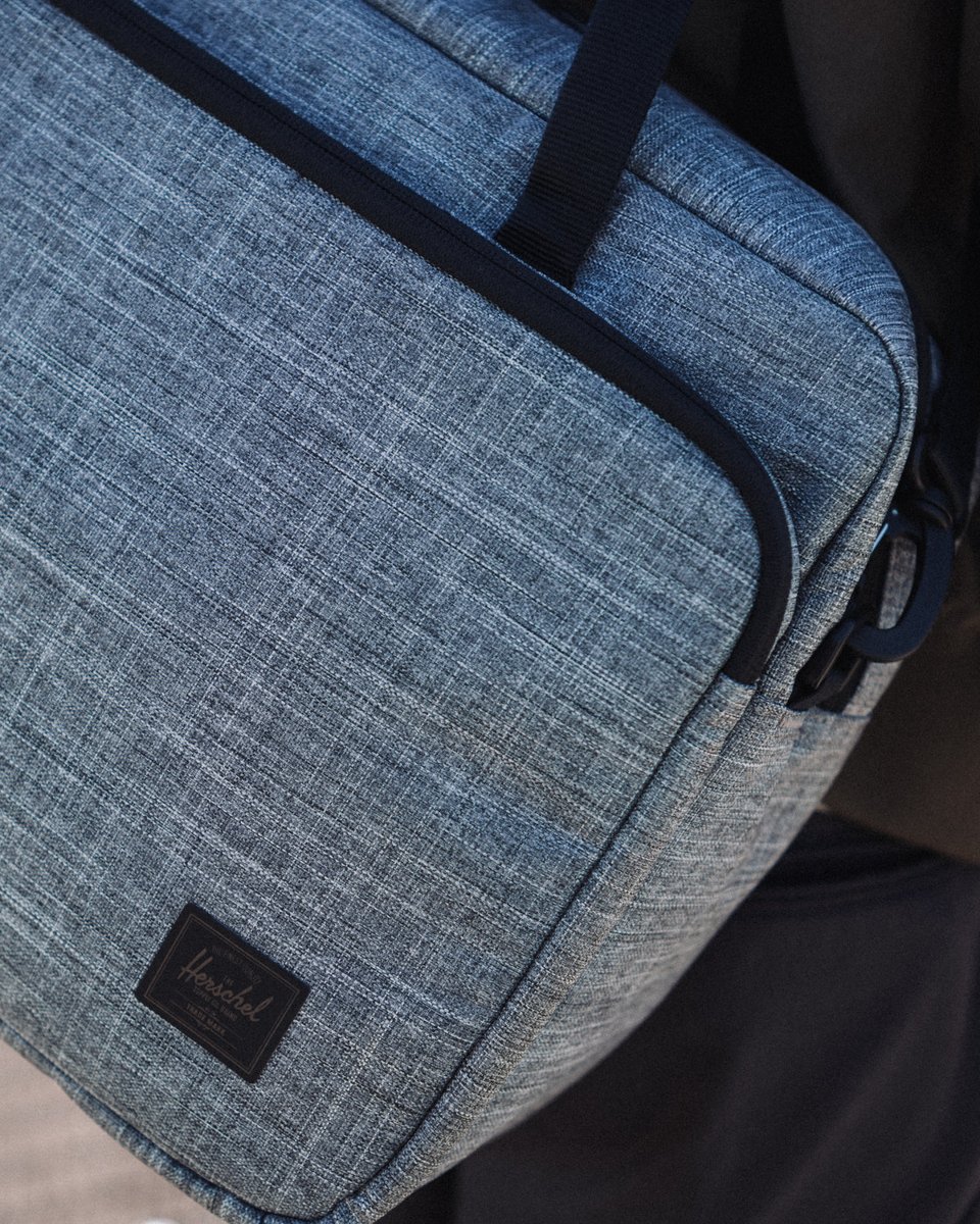 Herschel Gibson Messenger Tech – pohled 4