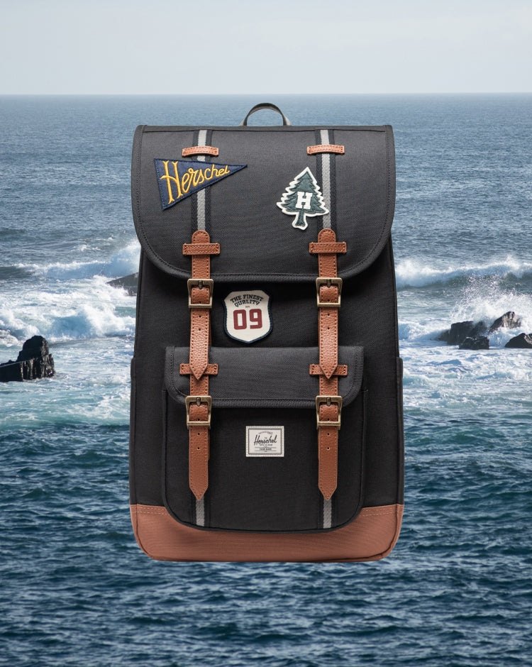 Herschel Little America – fotografie modelu