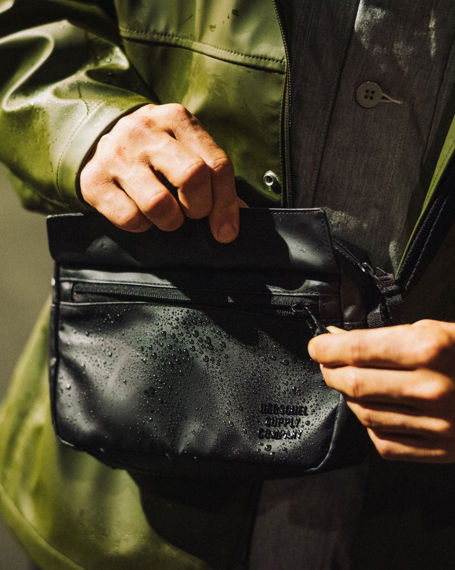 Herschel Alberni Crossbody Weather Resistant – pohled 5