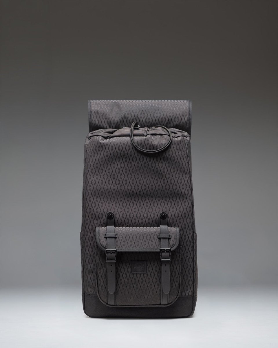 Herschel Little America – pohled 3