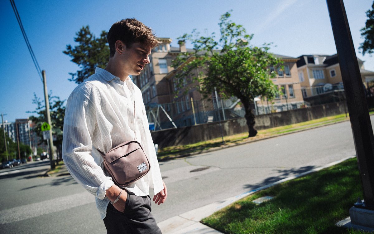 Herschel Classic Crossbody – pohled 2