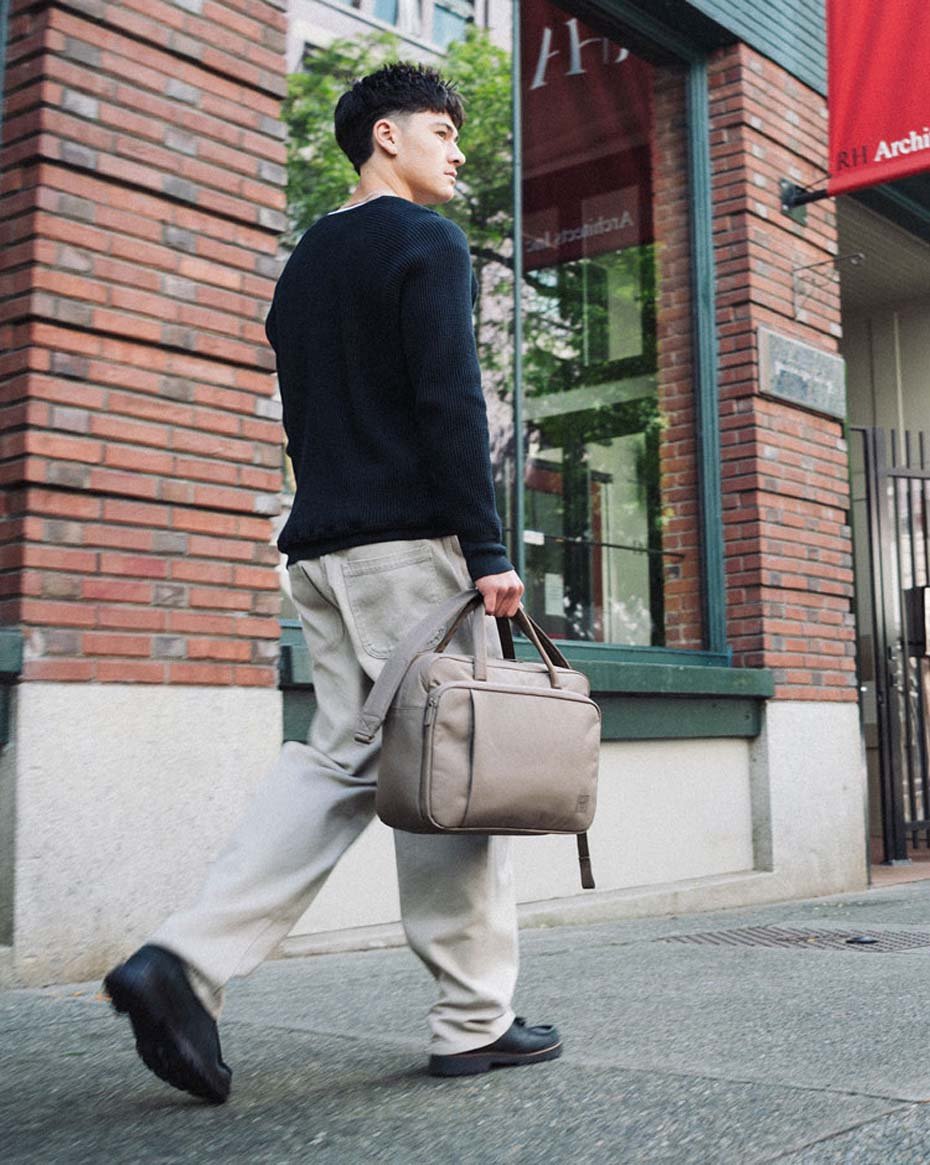 Herschel Gibson Messenger Tech – fotografie modelu