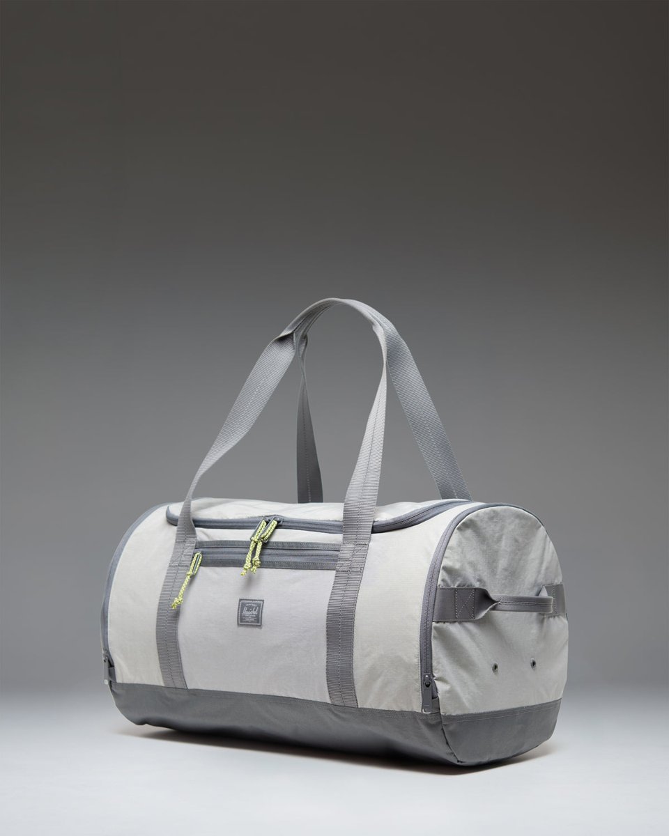 Herschel Kaine Ripstop Reflective Duffle – pohled 4