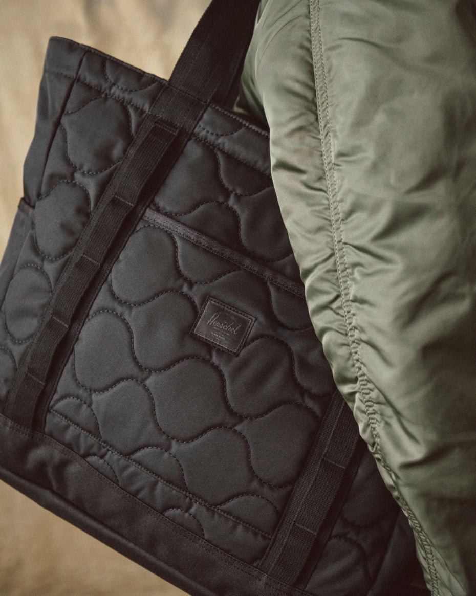 Herschel Heritage Quilted Capsule Tote – pohled 7