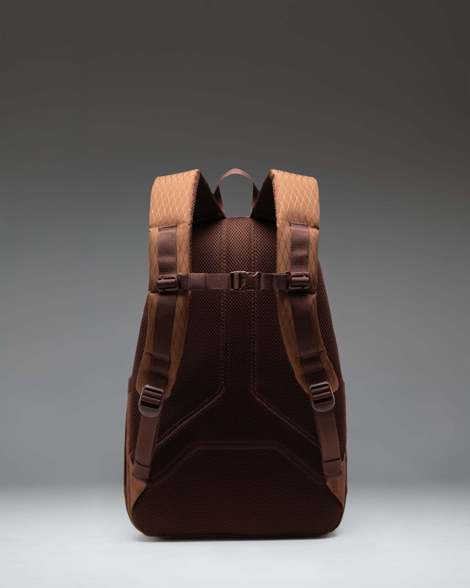 Herschel Kingston – pohled 3