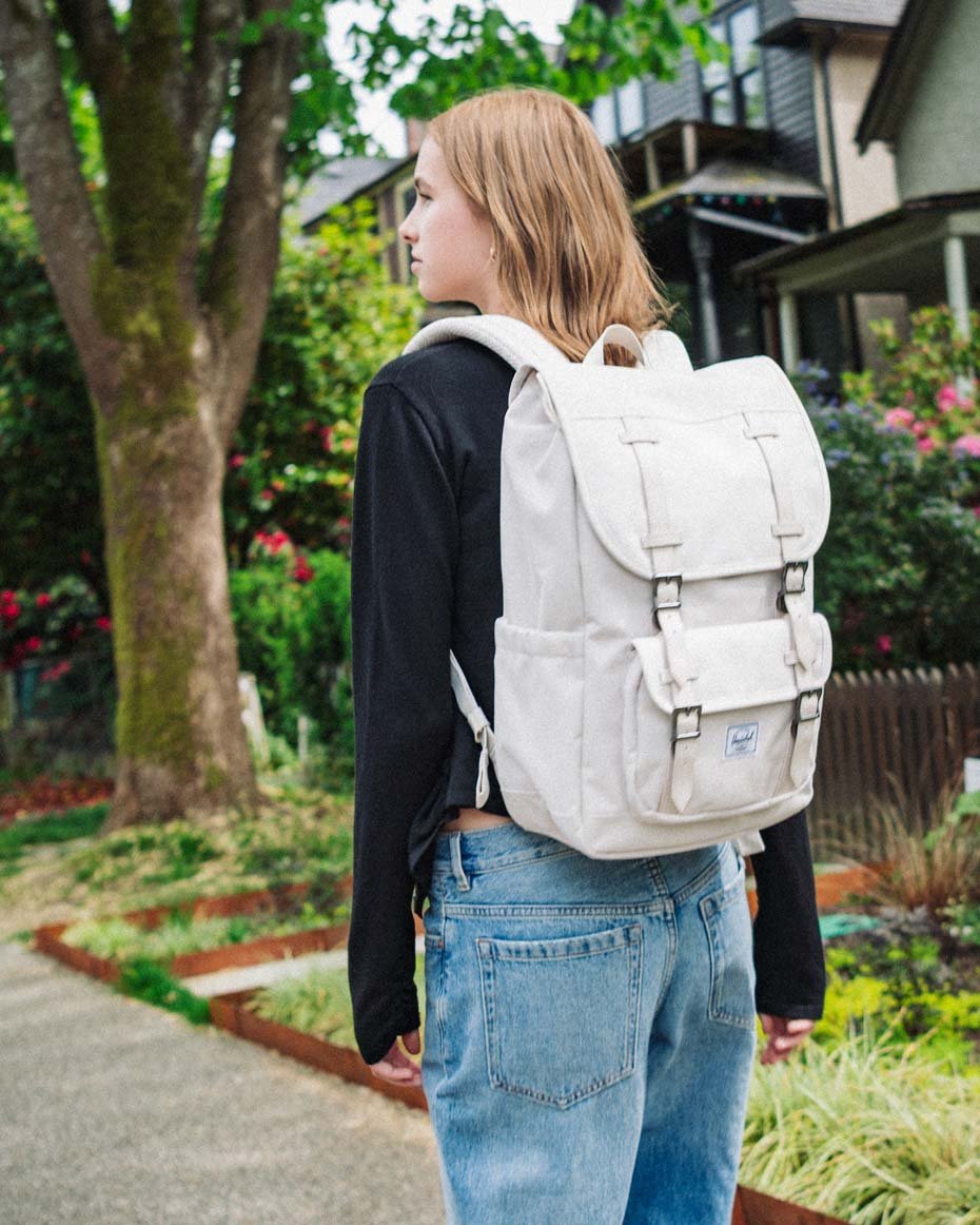 Herschel Little America Mid-Volume – pohled 8