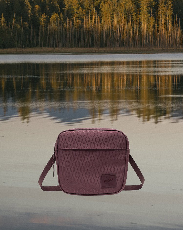 Herschel Classic Crossbody – fotografie modelu