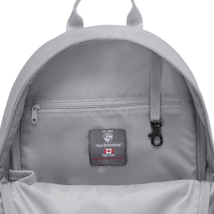 Heys Basic Backpack Grey – Tři oddělené zipové kapsy
