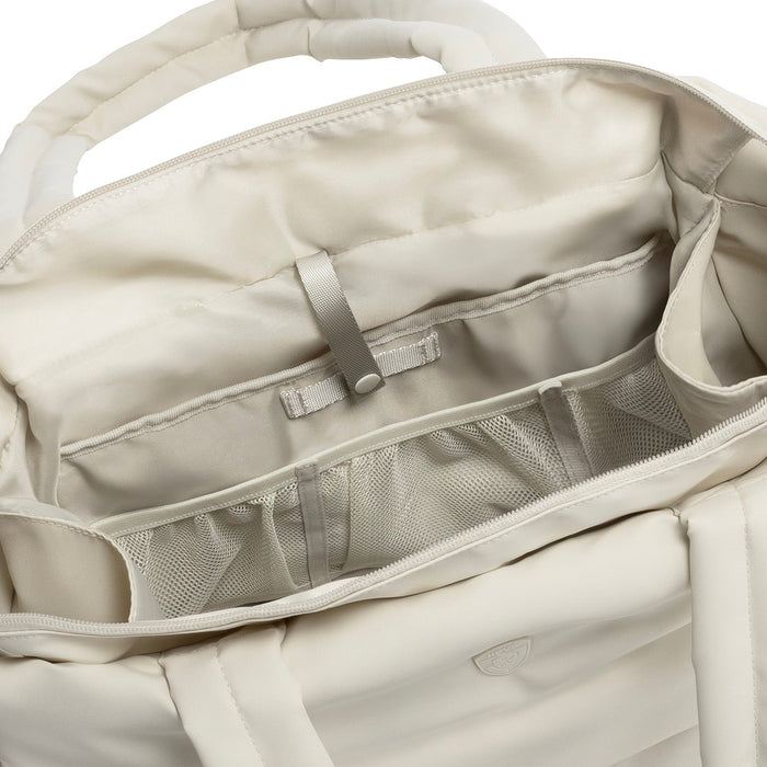 Heys Puffer Travel Tote Off White – Devět kapes pro přehled